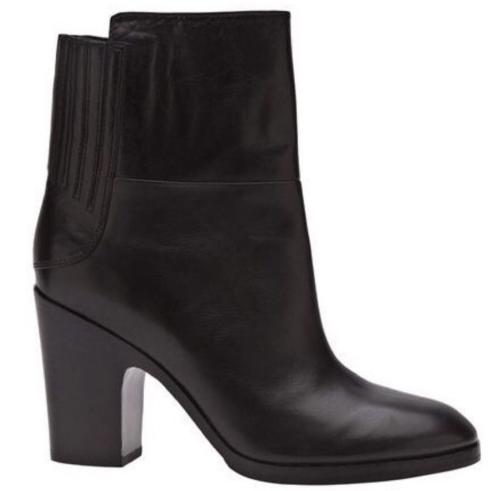 Sigerson Morrison Cindy Black Chelsea Booties